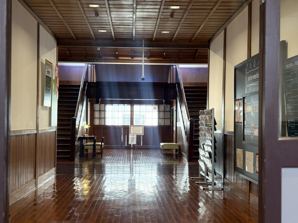 長井小学校第一校舎