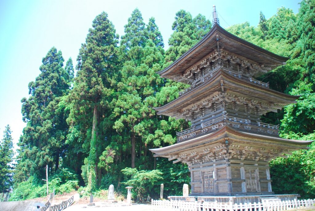 三重塔（国指定重要文化財）