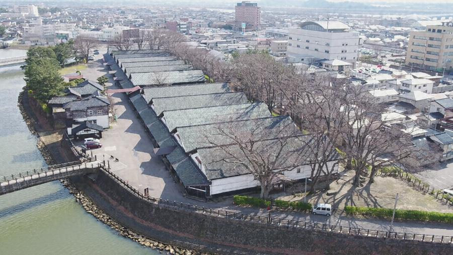 山形県酒田市　山居倉庫